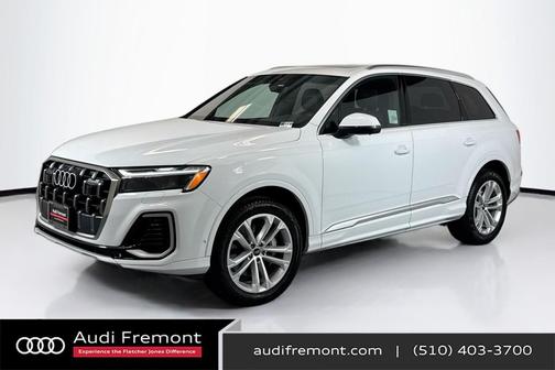 2025 Audi Q7 55 Premium Plus