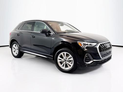 2025 Audi Q3 Premium 45 TFSI S line quattro Tiptronic