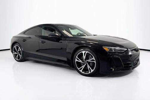 2023 Audi e-tron GT Premium Plus quattro