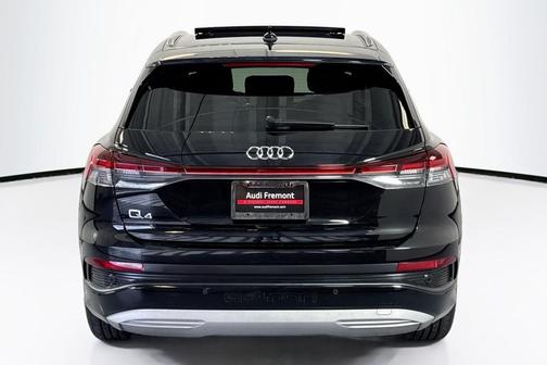 Mythos Black Metallic 2023 Audi Q4 e-tron Premium Plus 40 RWD
