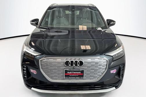 Mythos Black Metallic 2023 Audi Q4 e-tron Premium Plus 40 RWD