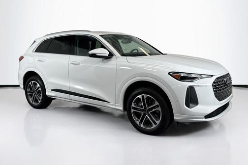 2025 Audi Q5 Premium