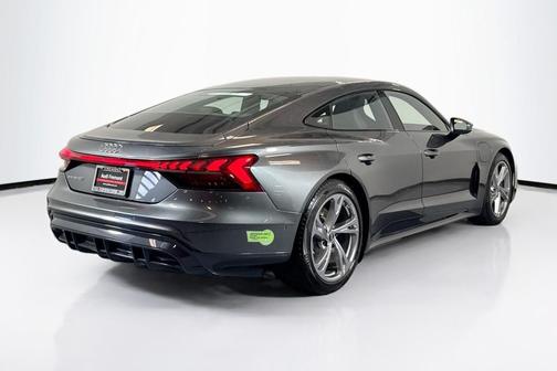 2023 Audi e-tron GT Prestige quattro