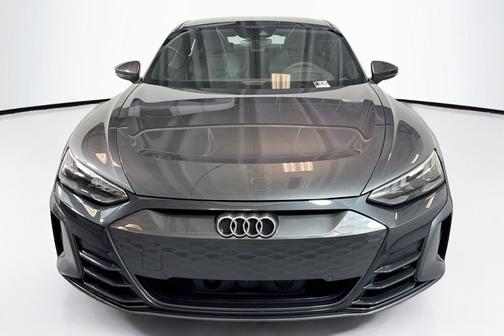 2023 Audi e-tron GT Prestige quattro