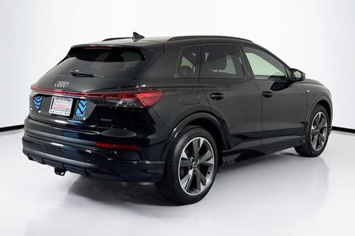 2024 Audi Q4 e-tron Premium 55 quattro