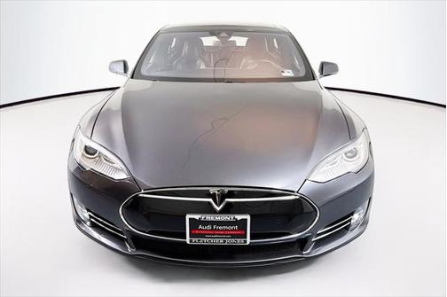 2015 Tesla Model S 70D