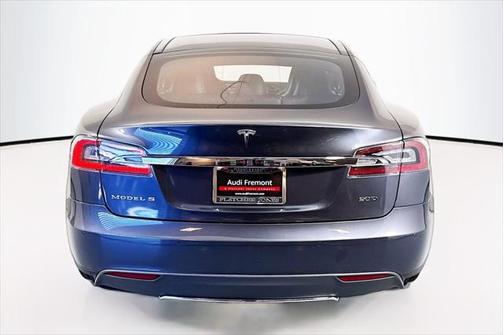 2015 Tesla Model S 70D
