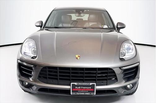 2018 Porsche Macan Base