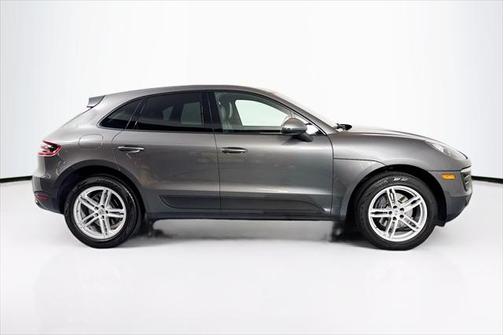 2018 Porsche Macan Base