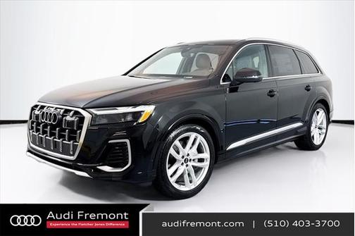 2025 Audi Q7 55 Premium Plus