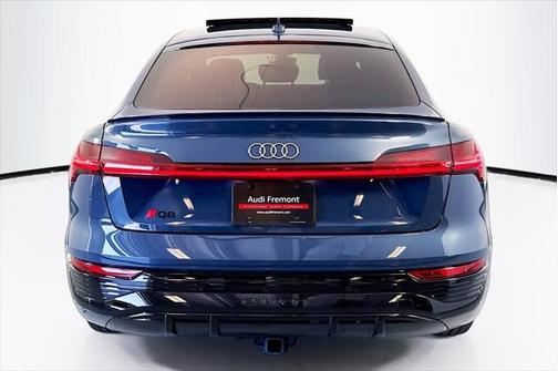 2024 Audi Q8 e-tron Premium Plus