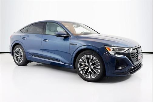 2024 Audi Q8 e-tron Premium Plus