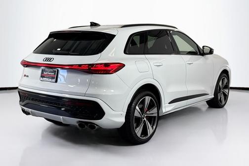 2025 Audi SQ5 3.0T Prestige