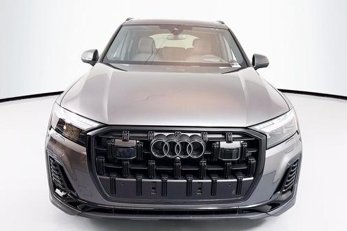 2025 Audi Q7 55 Prestige