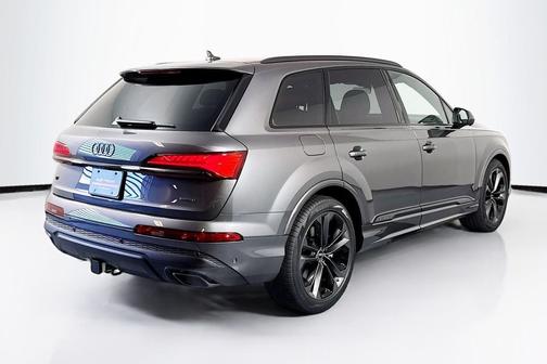 2025 Audi Q7 55 Prestige