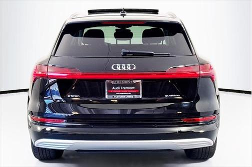 2021 Audi e-tron Premium