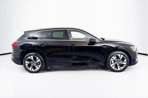 2021 Audi e-tron Premium