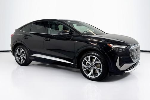 2025 Audi Q4 e-tron Sportback Premium 55 quattro