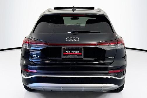 2025 Audi Q4 e-tron Prestige 55 quattro