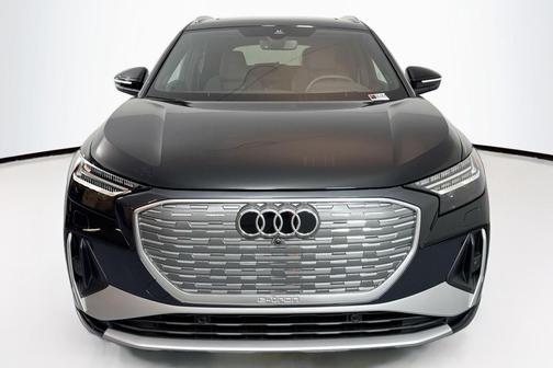 2025 Audi Q4 e-tron Prestige 55 quattro