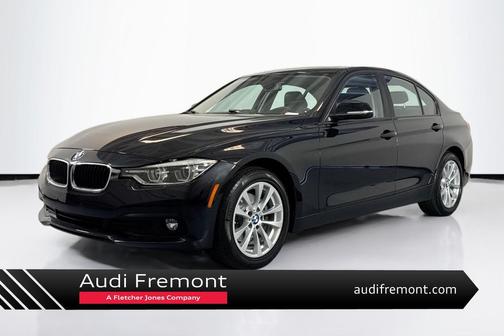 Black Sapphire Metallic 2017 BMW 320 i