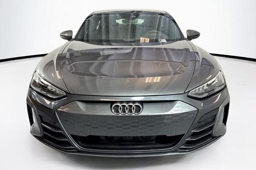 2023 Audi e-tron GT Premium Plus quattro