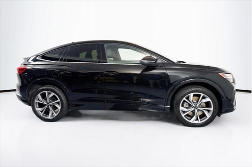 2022 Audi Q4 e-tron Prestige 50 quattro
