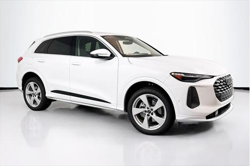 2025 Audi Q5 Premium Plus