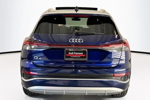 2024 Audi Q4 e-tron Premium 55 quattro