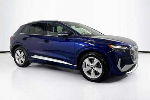 2024 Audi Q4 e-tron Premium 55 quattro