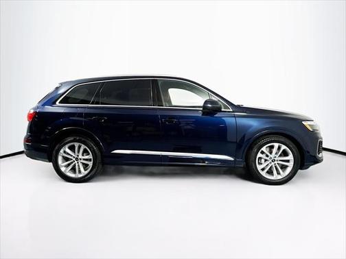 2025 Audi Q7 55 Prestige
