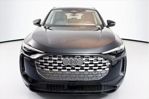 2025 Audi Q5 Premium