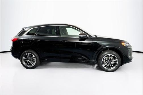 2025 Audi Q5 Premium