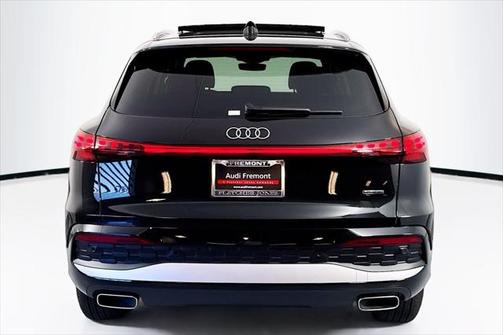2025 Audi Q5 Premium