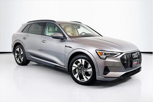 2022 Audi e-tron Premium