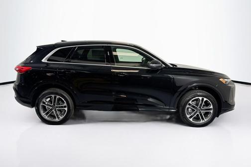 2025 Audi Q5 Premium TFSI quattro S tronic