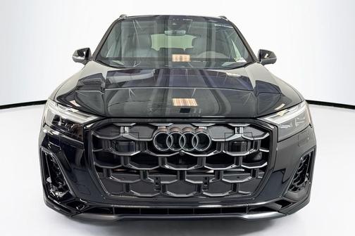 Mythos Black Metallic 2026 Audi Q7 55 Premium Plus