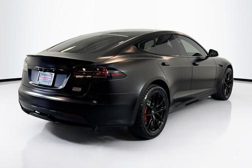 2023 Tesla Model S Plaid