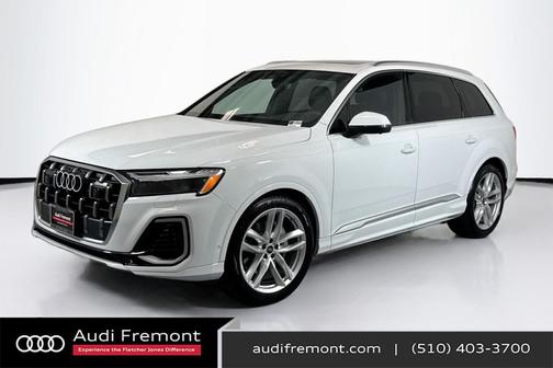 2025 Audi Q7 55 Premium Plus