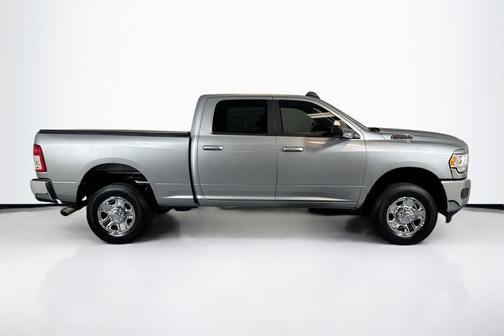 2021 RAM 2500 Big Horn Crew Cab 4x4 6'4' Box