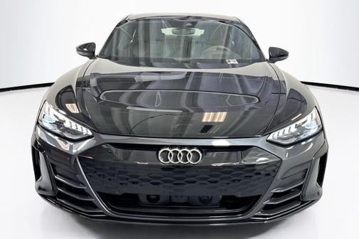 2023 Audi e-tron GT Premium Plus quattro