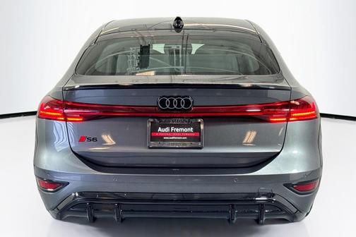 2025 Audi S6 e-tron Premium Plus