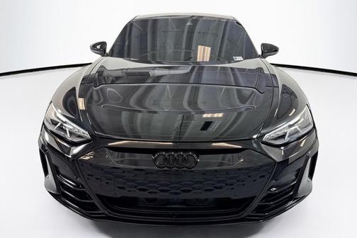 2024 Audi RS e-tron GT quattro