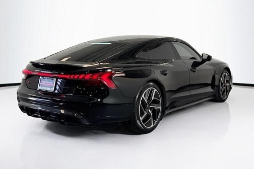 2024 Audi RS e-tron GT quattro