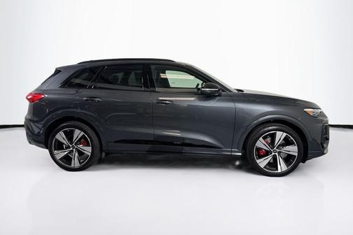 2025 Audi SQ5 3.0T Premium Plus