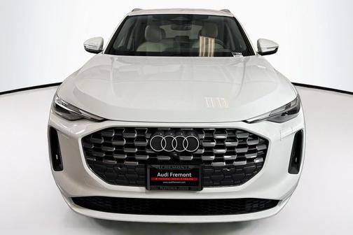 2025 Audi Q5 Premium TFSI quattro S tronic