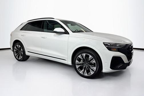 2025 Audi Q8 55 Premium