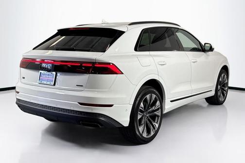 2025 Audi Q8 55 Premium