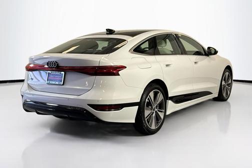 Glacier White Metallic 2025 Audi A6 e-tron Premium Plus
