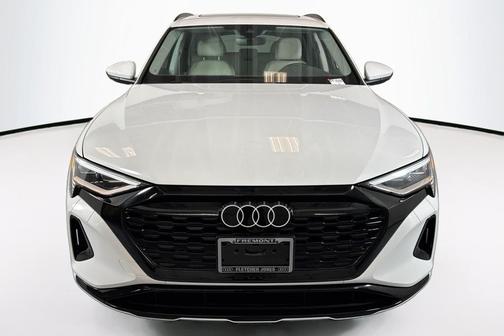 2024 Audi Q8 e-tron Premium